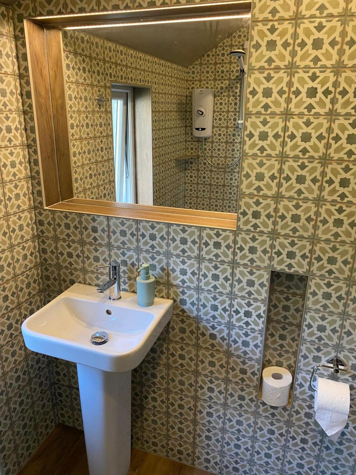 Banc Cottage Moylgrove Экстерьер фото